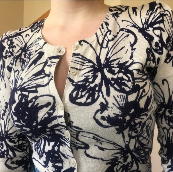 NEW! Beautiful Button Front Butterfly Print Cotton Cardigan - Picture 4 of 13